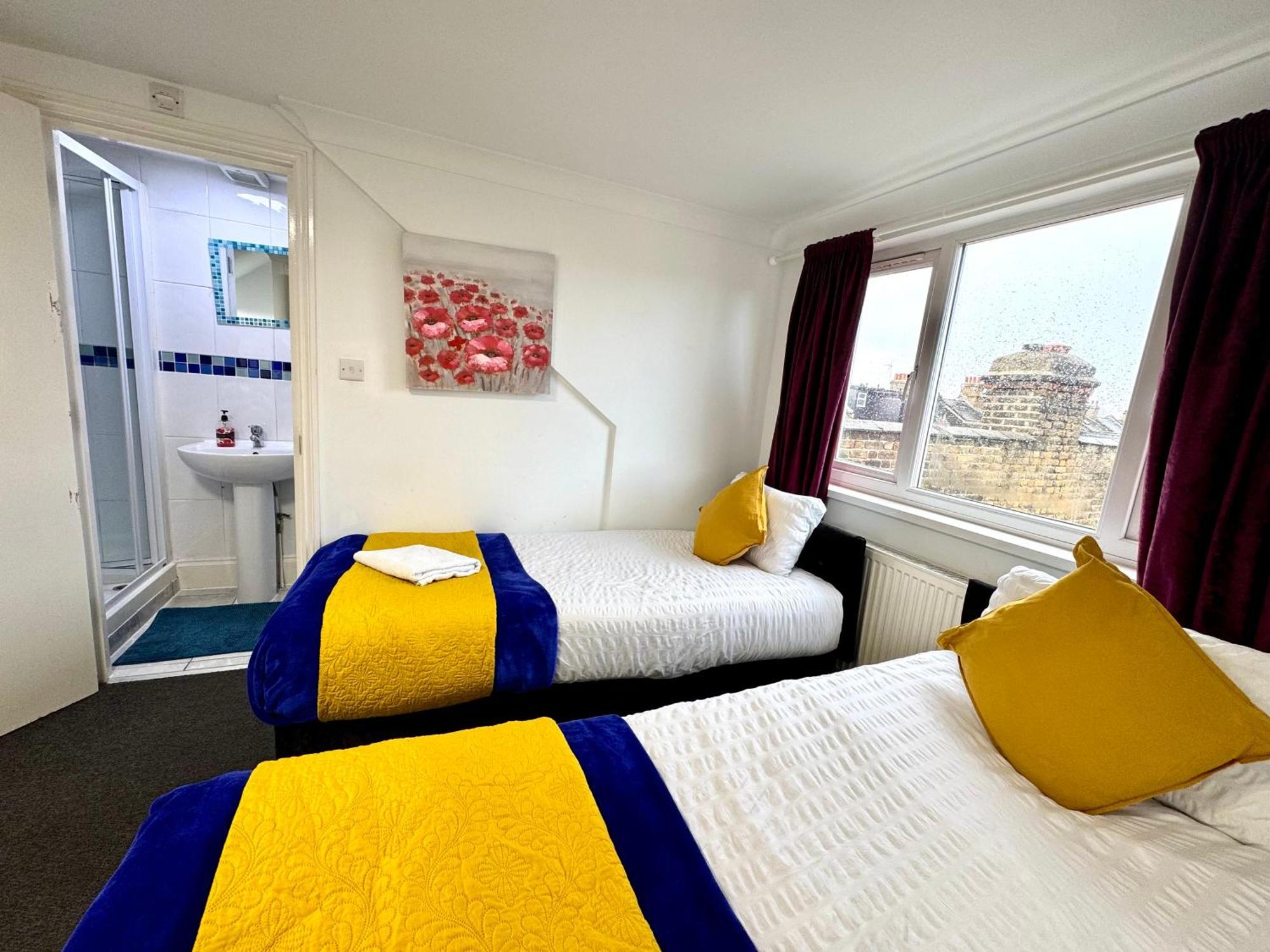 3 Bedrooms Spacious House, Separate Reception, 2 Full Bathrooms, Parking, Garden London Exterior photo